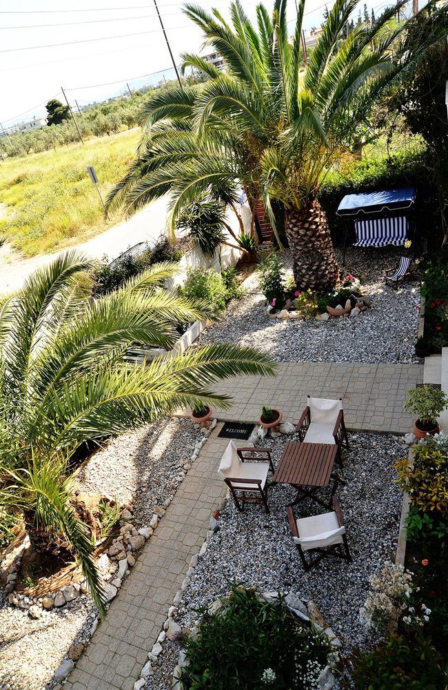 Noble Inn Loutraki  Exterior photo